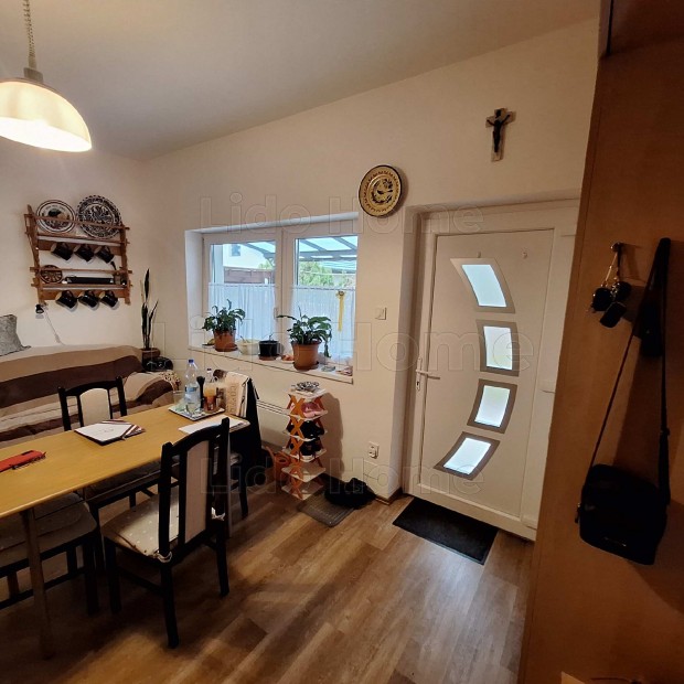 SI�FOKON a napelemes, DUPLA KOMFORTOS csal�di h�z TERASSZAL ELAD�!