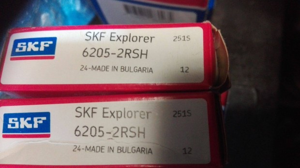 SKF Minőségi csapágy 6205 2RSH 2 db