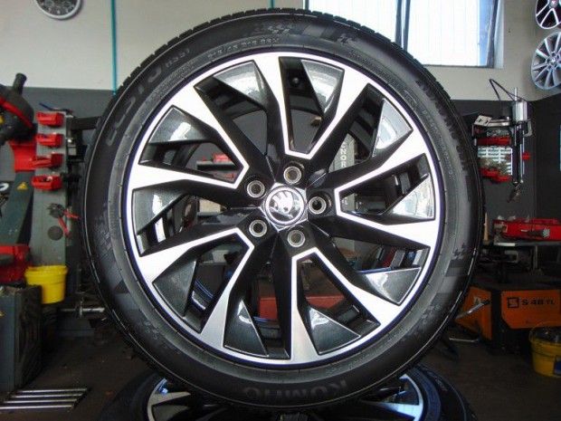 SKODA FABIA (2015-) Gumi s felni egyben