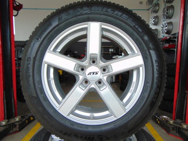 SKODA KODIAQ (2017-) Gumi és felni egyben