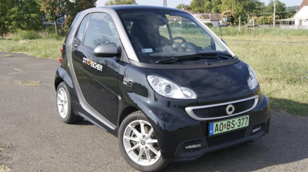 SMART Fortwo EQ 75 LE klíma. ülésfűtés. panoram...