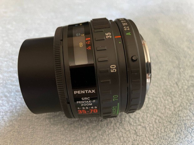 SMC Pentax-F 35-75 Macro zoom objektv