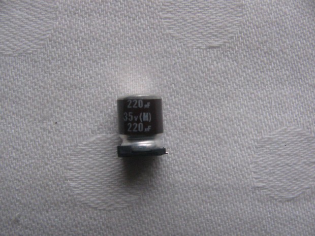 SMD elektrolit kondenztor 220 mikrof