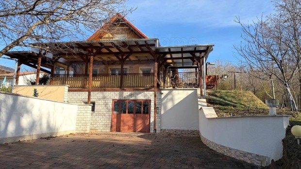 SOMOGYI LANK�K K�ZT MEGB�V� LAK�H�Z S�GV�RON