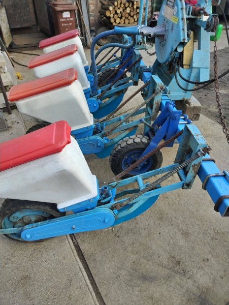 SPC 4 soros vet�g�p kukorica napraforg� stb