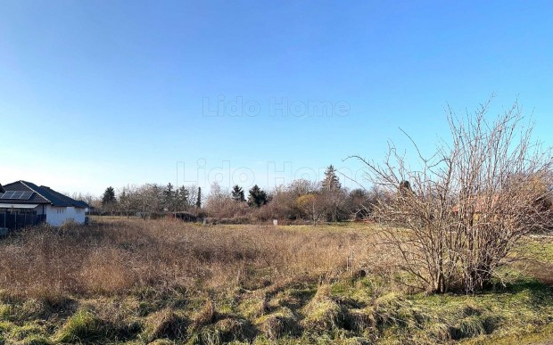 STRAND K�ZELI �P�T�SI TELEK SI�FOK-S�ST�N!