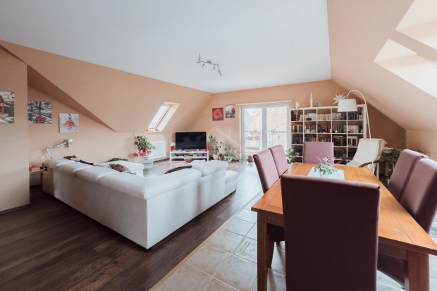 S�RG�SEN ELAD�! - Herceghalomi elad� lak�s