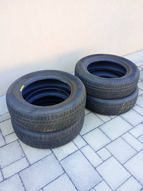 SUV téligumik