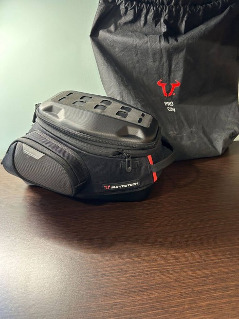 SW-Motech Pro City tank bag. 11-14 l