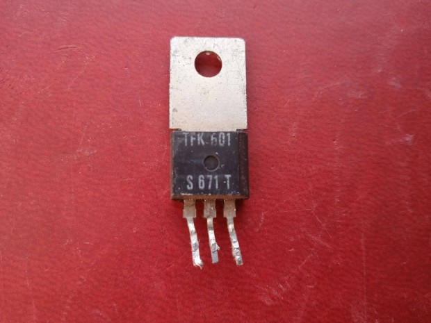 S 671 T tranzisztor , hasznlt , mkd TV-bl bontva