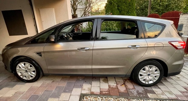 S Max Ford Friss mszaki vizsgval