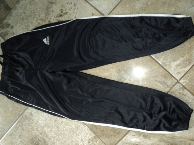 S-es Adidas szabadidnadrg