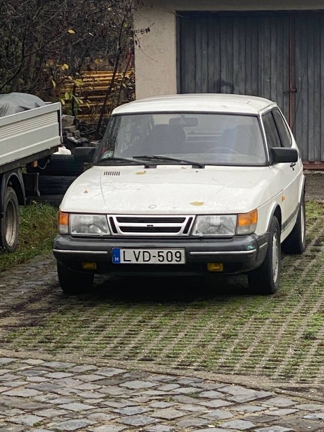 Saab 900 i coupe