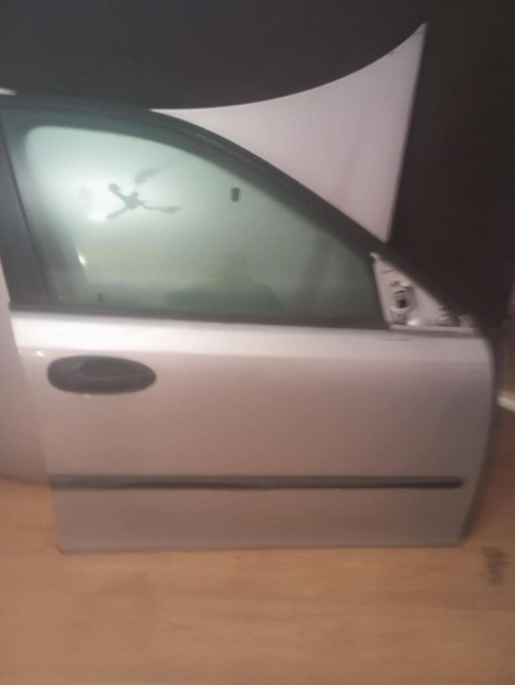 Saab 93 Jobb Első Ajtó (Postázom is)