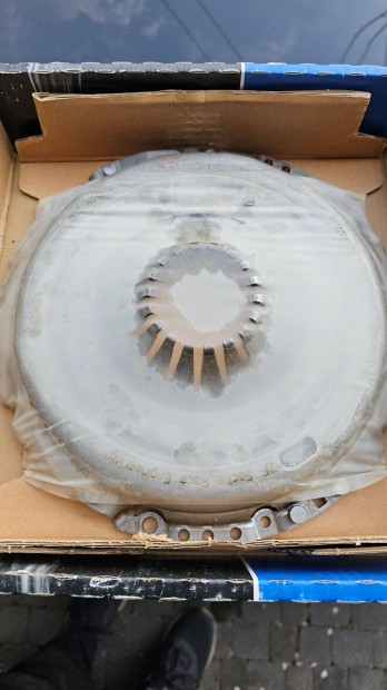 Sachs 88 3082 001 424 kuplungszerkezet