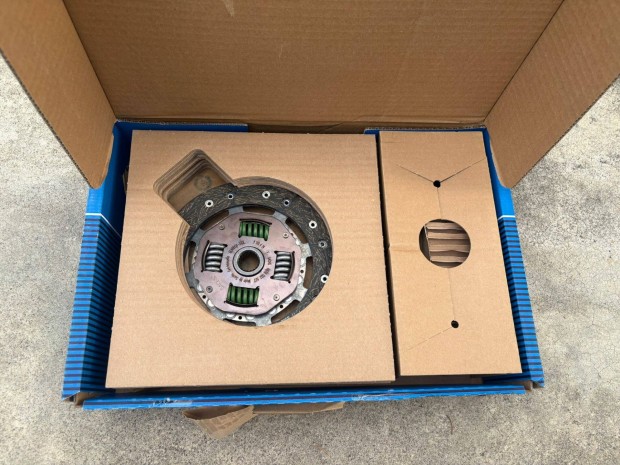 Sachs kuplung szett 3000 951 008