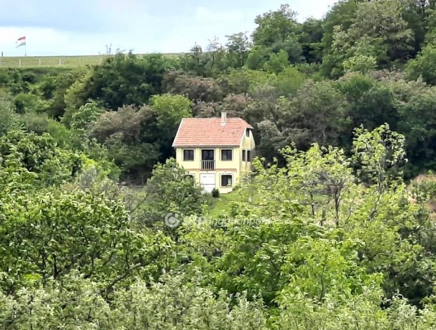 Ságvári eladó 58 nm-es ház