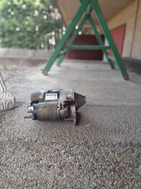 Saját autoból bontott önindító,és generátor eladó