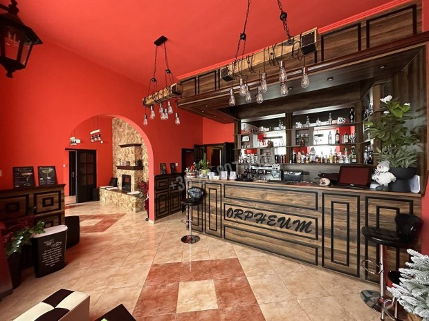 Saj�t b�r a belv�rosban! 727_med