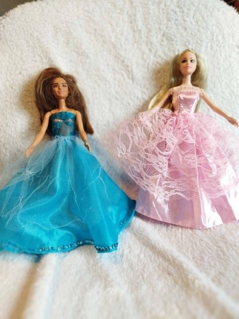 Sajt kszts Barbie ruha szett gyereknapra 