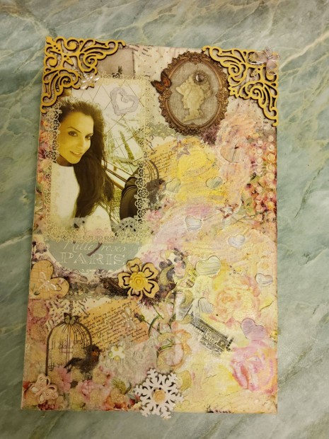 Sajat keszitesu mixed media art