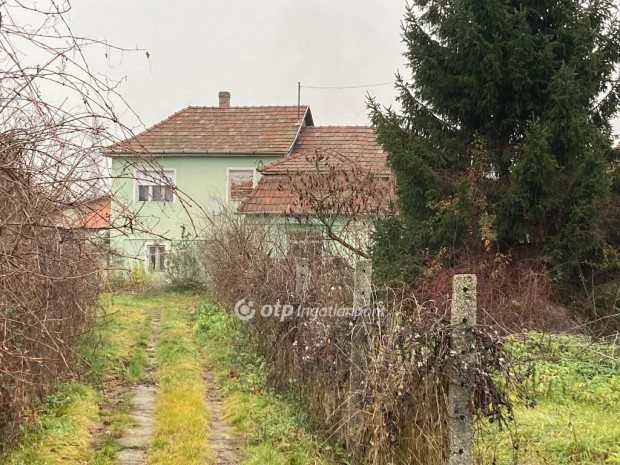 Saj�szentp�teri 100 nm-es h�z elad�