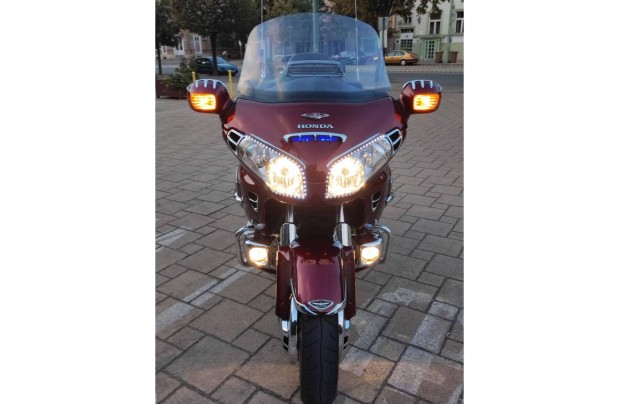Sale % Exkluziv Goldwing Sale %