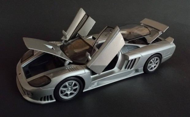 Saleen S7 1:18 Motormax automodell
