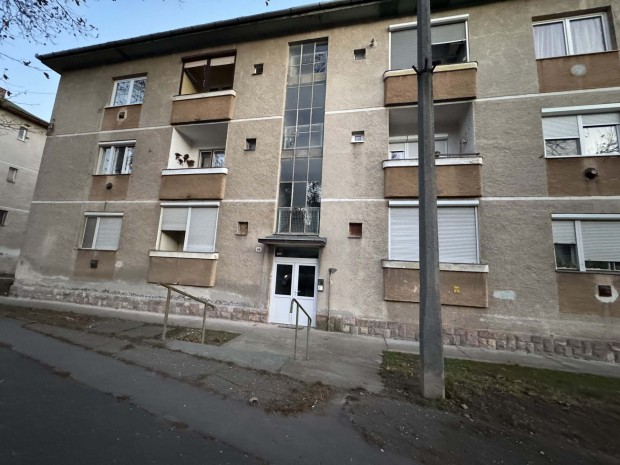 Salg�tarj�n Budapesti �ton, 1+2 szob�s erk�lyes lak�s elad�!