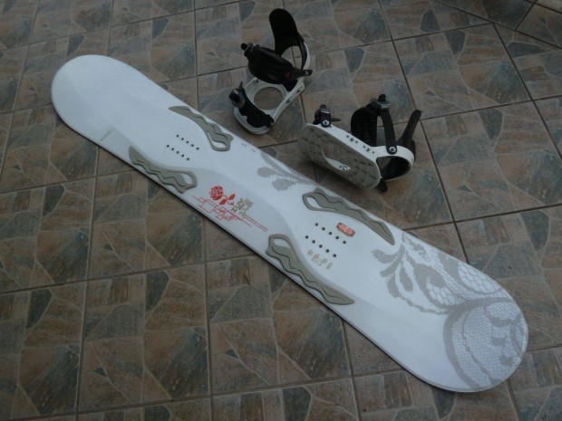 Eladó salomon snowboard - Szabadidő, sport - Magyarország