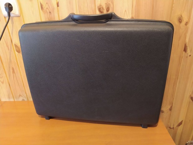 Samsonite 62x49x17 cm-es klasszikus brnd