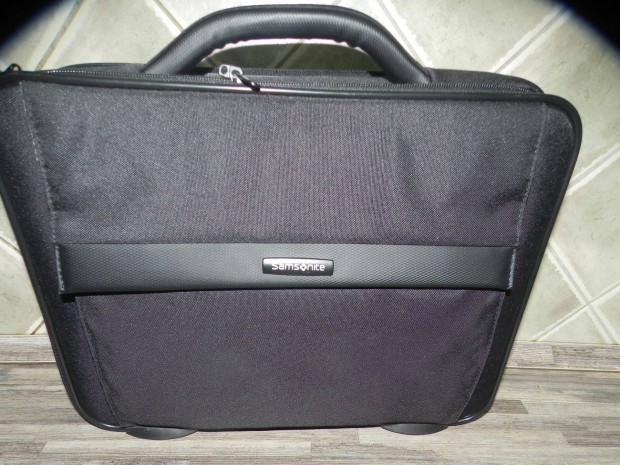 Samsonite Notebook tska 1x hasznlt j Guardit