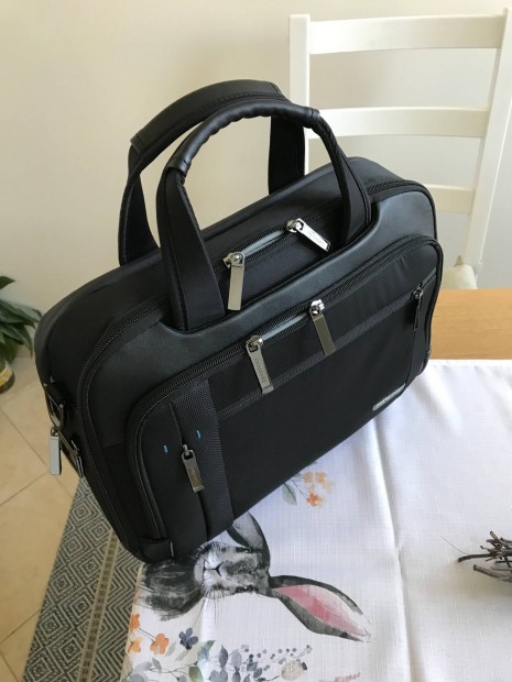 Samsonite Spectrolite 3.0 15.6 business táska