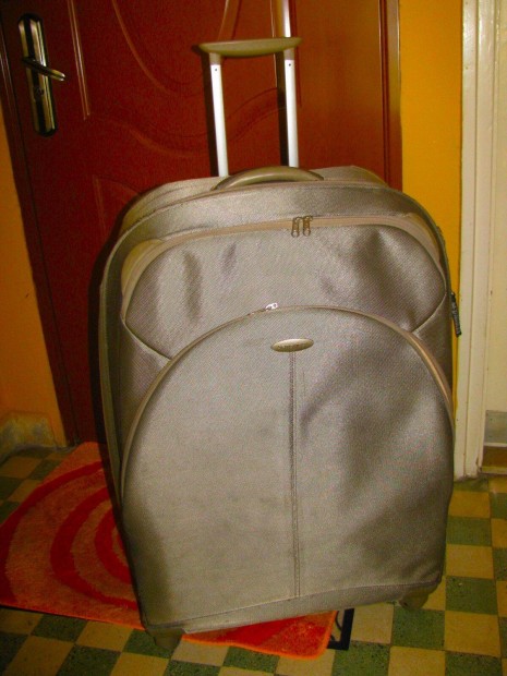 Samsonite guruls brnd, 85 x32x37 ris arany 4grg dupla vzll