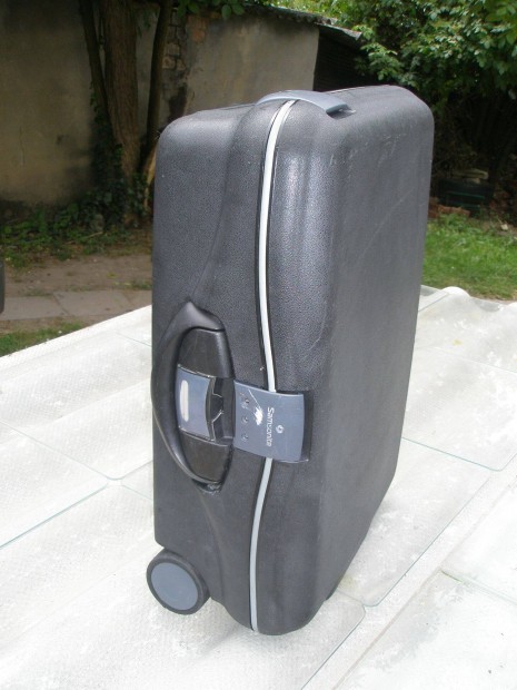 Samsonite gurulós bőrönd eladó