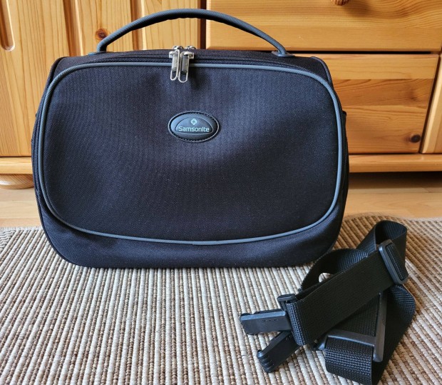 Samsonite kézitáska válltáska kozmetikai pipere táska poggyász bőrönd
