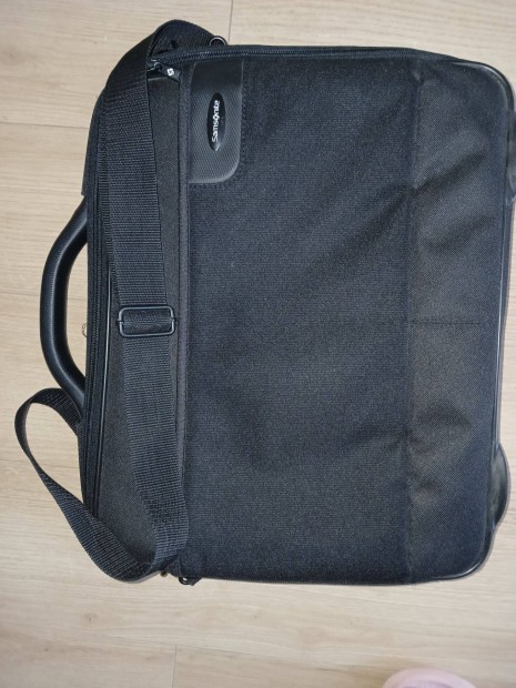 Samsonite laptoptska '15