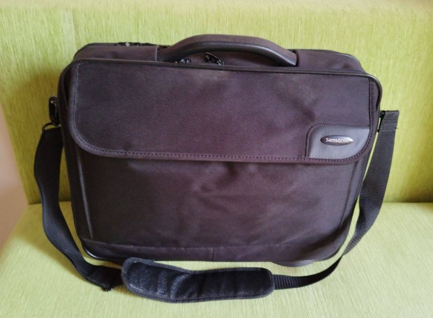 Samsonite oldaltska 46x35x11cm-es elad