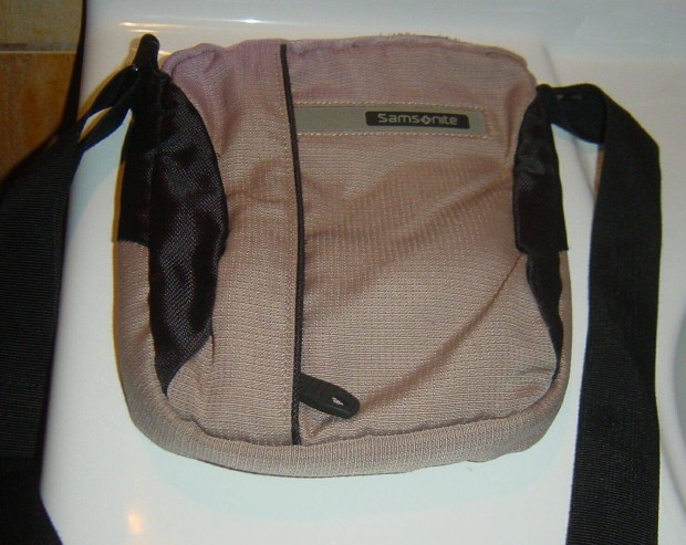 Samsonite válltáska - irat, pénz, kulcs, stb - zsebekkel