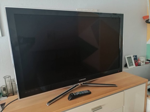 Samsung 100cm tv