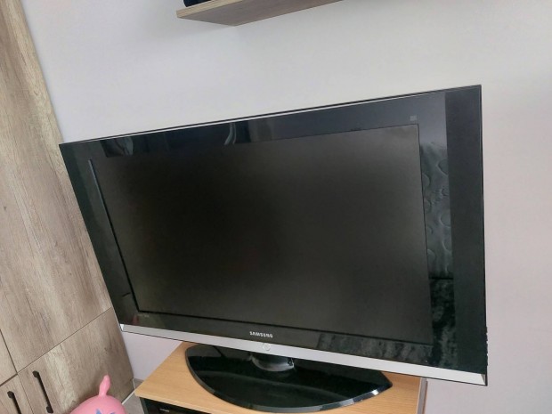 Samsung 102 cm HD tv 