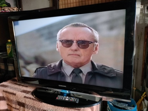 Samsung 102 cm es full hd s lcd tv