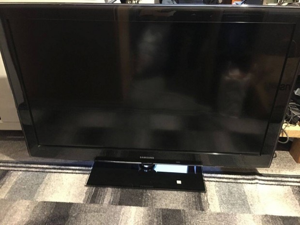 Samsung 116cm LCD tv