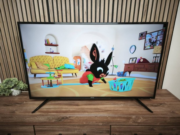 Samsung 126CM 4K SMART WIFI LED TV