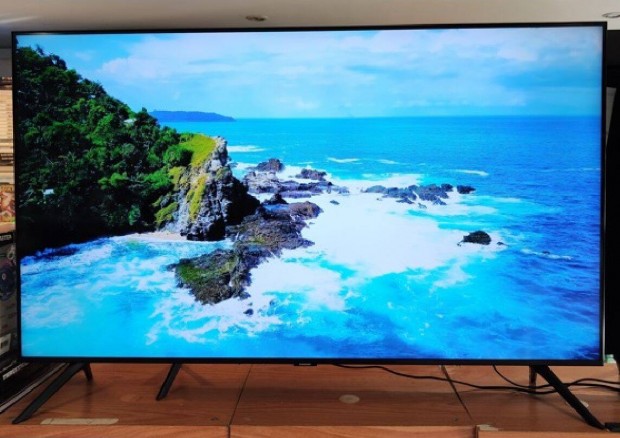 Samsung 127cm LED 4K Ultra HD Smart TV karcmentes llapotban elad!