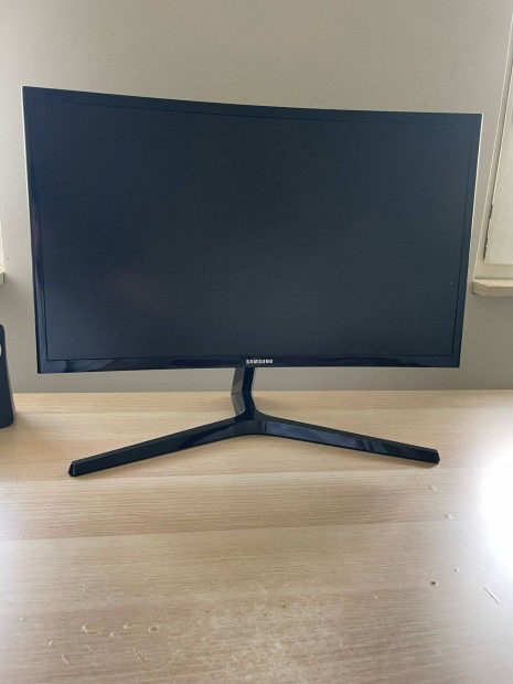 Samsung 144Hz Ívelt Gaming LED 24" Monitor