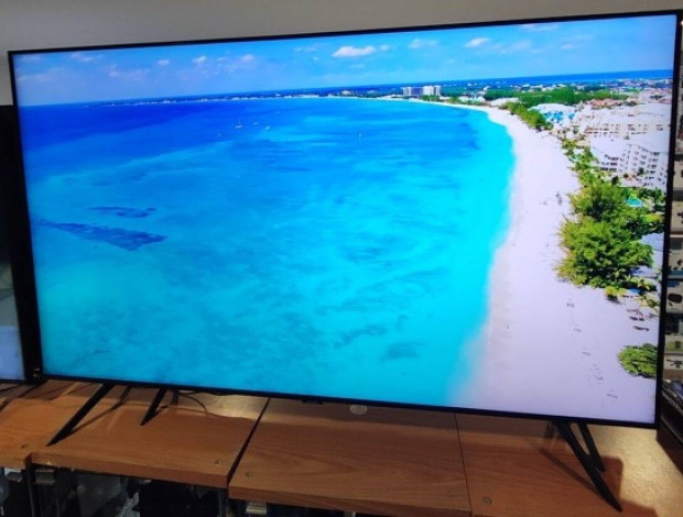 Samsung 147cm es szép állapotú Qled 4K Ultra HD Smart TV eladó!