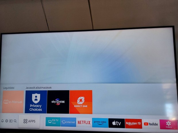 Samsung 165cm 4k uhd smart led tv.