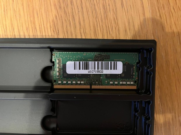 Samsung 16GB DDR4 3200MHz j notebook RAM elad!