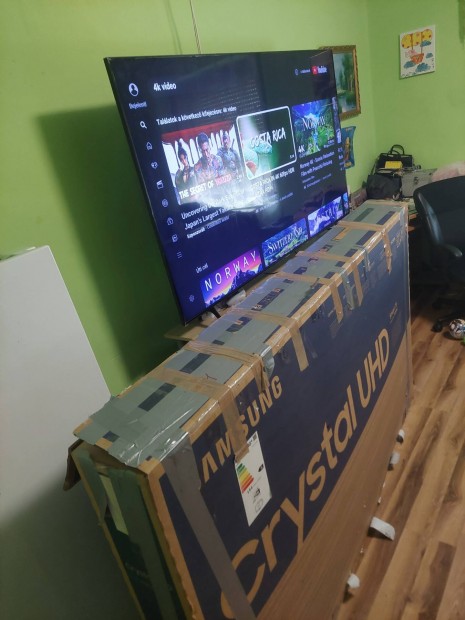Samsung 189cm Crystal UHD 4K Smart Led Tv 